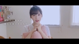 小栗有以=メッセージソング「離れていても」MVより(C)AKB48/キングレコード 