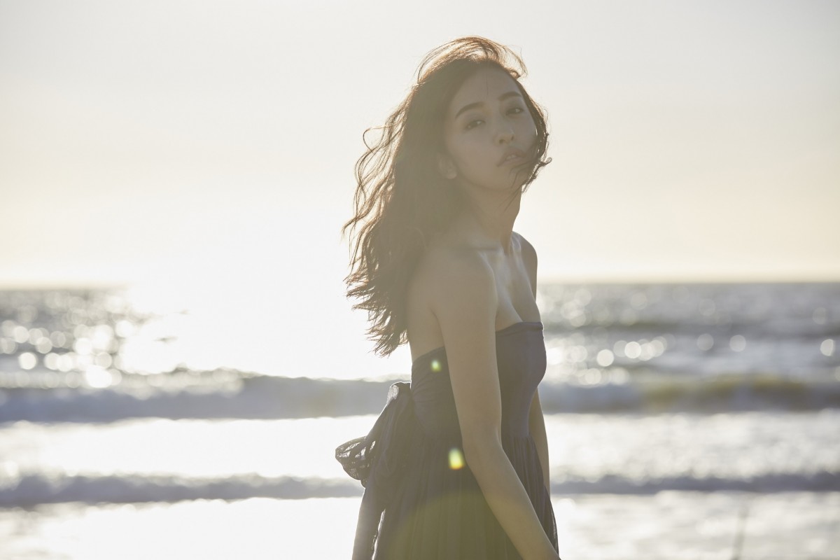 板野友美生写真大小31枚入り Yahoo!オークション - 【超貴重】板野友美『AKB48トレーディング