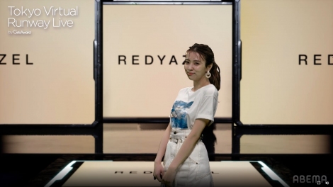 їR(C)Tokyo Virtual Runway Live by GirlsAward(C)AbemaTV,Inc. 