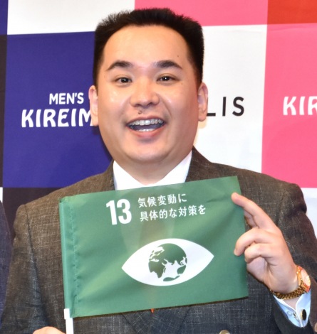 ヴィエリスの『SDGs 入社式 2020』に出席したミルクボーイ・内海崇 （C）ORICON NewS inc. 