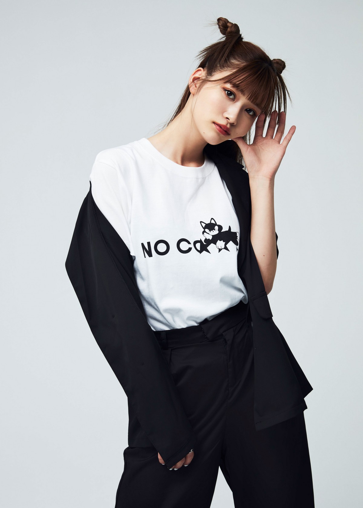 画像・写真 | “めるる”生見愛瑠、人気コーヒーショップ新作Tシャツの