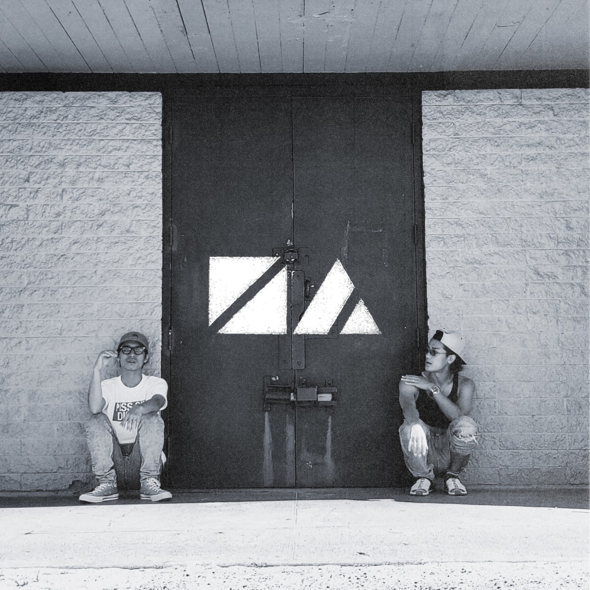 錦戸亮＆赤西仁「N/A」、9・9初アルバム 2人そろったインタビュー映像