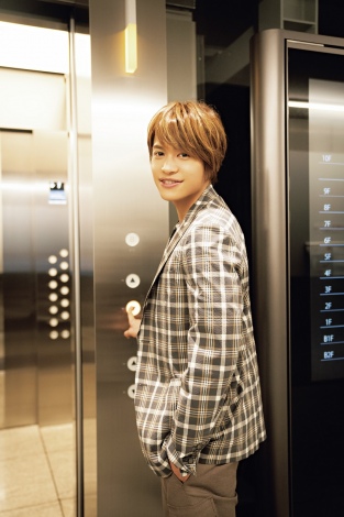 ジャニーズwest 中間淳太と 妄想オフィスラブ エレベーターに2人きりで Oricon News