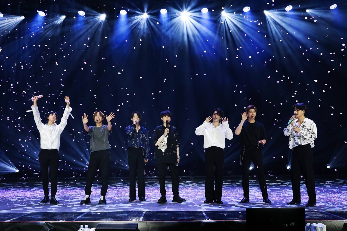 BTS コンサート公式プログラム BTS 'BTS WORLD TOUR 'LOVE YOURSELF' ～JAPAN EDITION