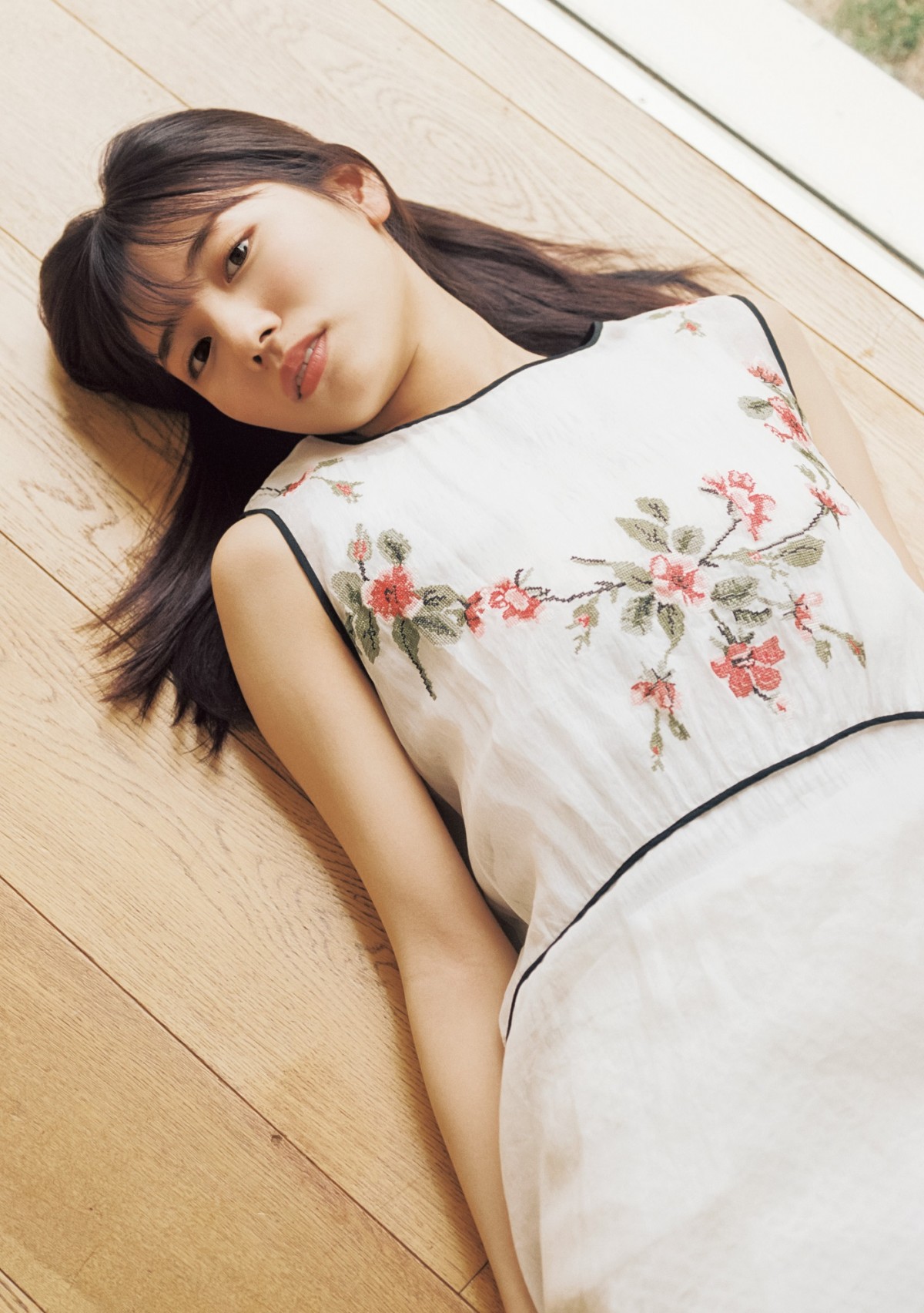 日向坂46 河田陽菜　直筆生写真 河田陽菜（日向坂46）2nd写真集「テイクオフ」SHIBUYA TSUTAYA購入者