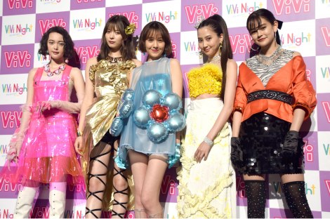 『ViVi Night in TOKYO 2018 KIRA KIRA PARTY SPRING』前の囲み取材に出席した（左から）玉城ティナ、八木アリサ、トリンドル玲奈、河北麻友子、emma （C）ORICON NewS inc. 