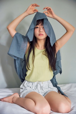 画像・写真 | 日向坂46・齊藤京子、虹とともに爽やかグラビア ぶりっ子