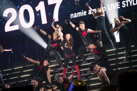 画像 写真 安室奈美恵さん 花火イベント 特番 イモトアヤコらゲスト出演 12時間プログラム詳細も発表 6枚目 Oricon News