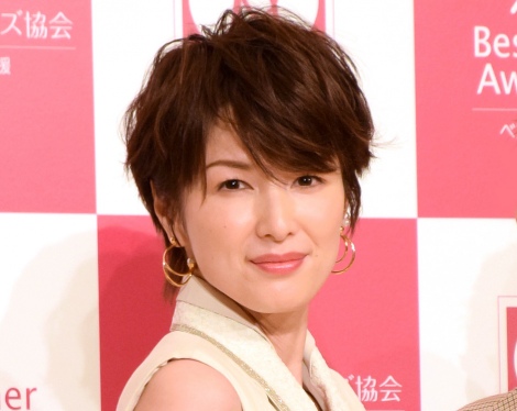 吉瀬美智子 水着姿のプールショット ノックアウトされました スッピンですか Oricon News