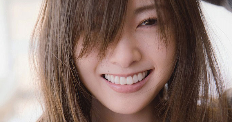 卒業ライブ決定の乃木坂46白石麻衣、「写真集」再浮上 累計売上44万部