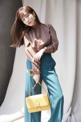 �c���݂Ȏ��A�g�����炵���h���ؗ�ɂ܂Ƃ��@�uViS�v�H�R���N�V�����r�W���A�����J 