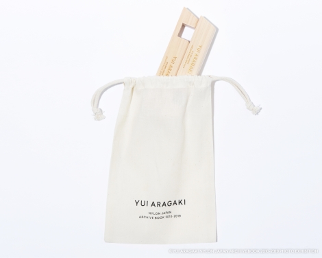 ʐ^WwYUI ARAGAKI NYLON JAPAN ARCHIVE BOOK 2010-2019 PHOTO EXHIBITIONxŔ̔wYUI ARAGAKI ARCHIVE BOOK X^h(|[`t) 