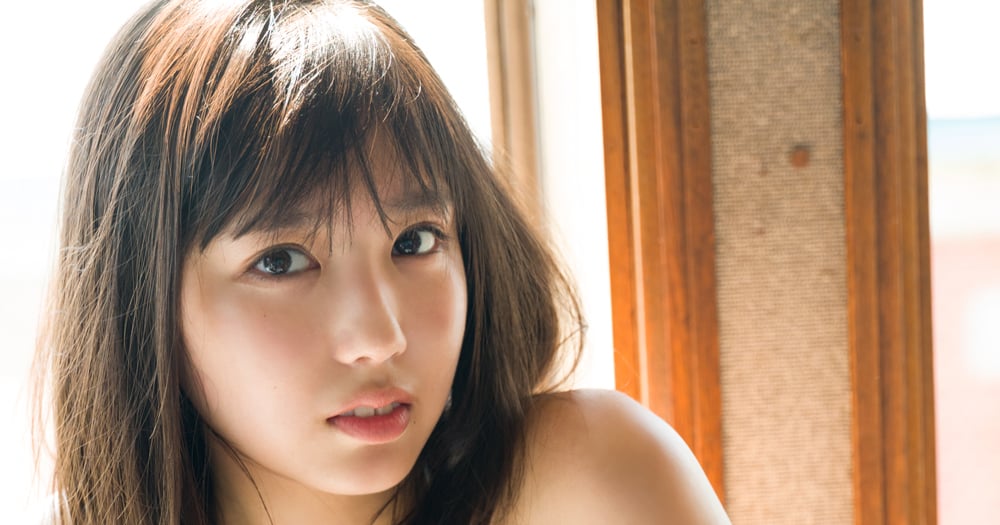 沢口愛華 直筆サイン入り 2nd写真集 背伸び（沢口愛華 على X