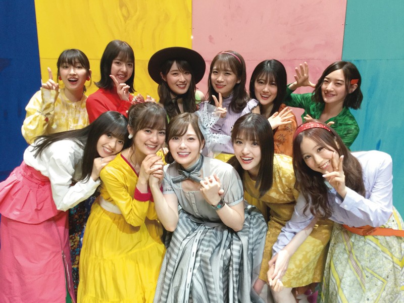 白石麻衣へ乃木坂46全メンバーから“感謝と思い出” 卒業記念本に