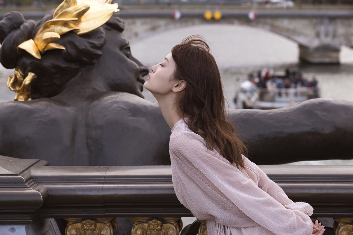 柏原芳恵　フェラ 画像・写真 | 乃木坂46・山下美月、映画『映像研』公開で「写真集」TOP10再浮上 水着・ランジェリーカット解禁で美肌を大胆披露 13枚目 |  ORICON NEWS