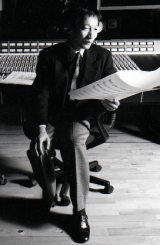 �쎌�ƁE���{�~���A������������Ǔ� �R���r�Łu�u���[�E���C�g�E���R�n�}�v�ȂǑ����̃q�b�g�Ȑ��� 