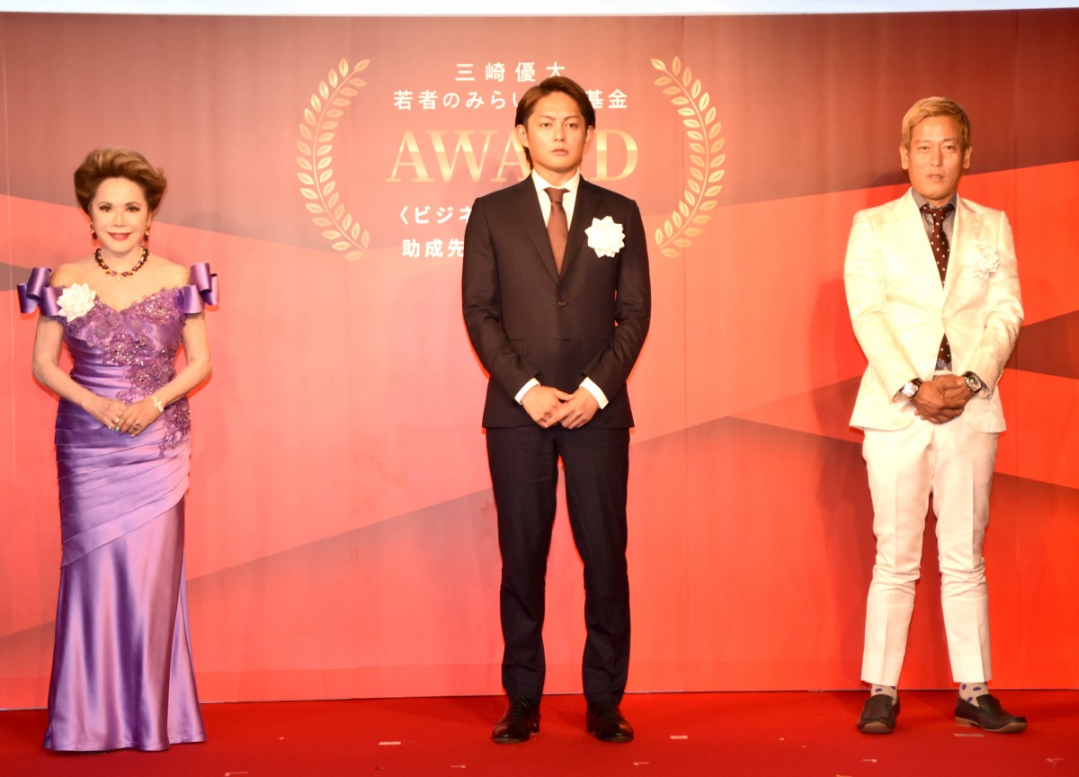 画像・写真 | デヴィ夫人、青汁王子・三崎優太氏を大絶賛「また売名かと思ったら…」 2枚目 | オリコンニュース（ORICON NEWS）