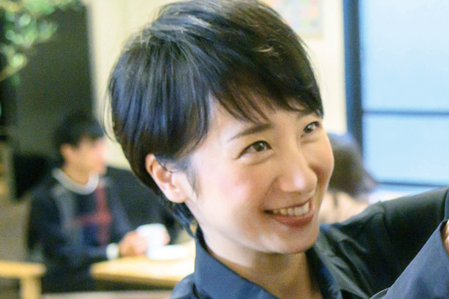 英美くらら  