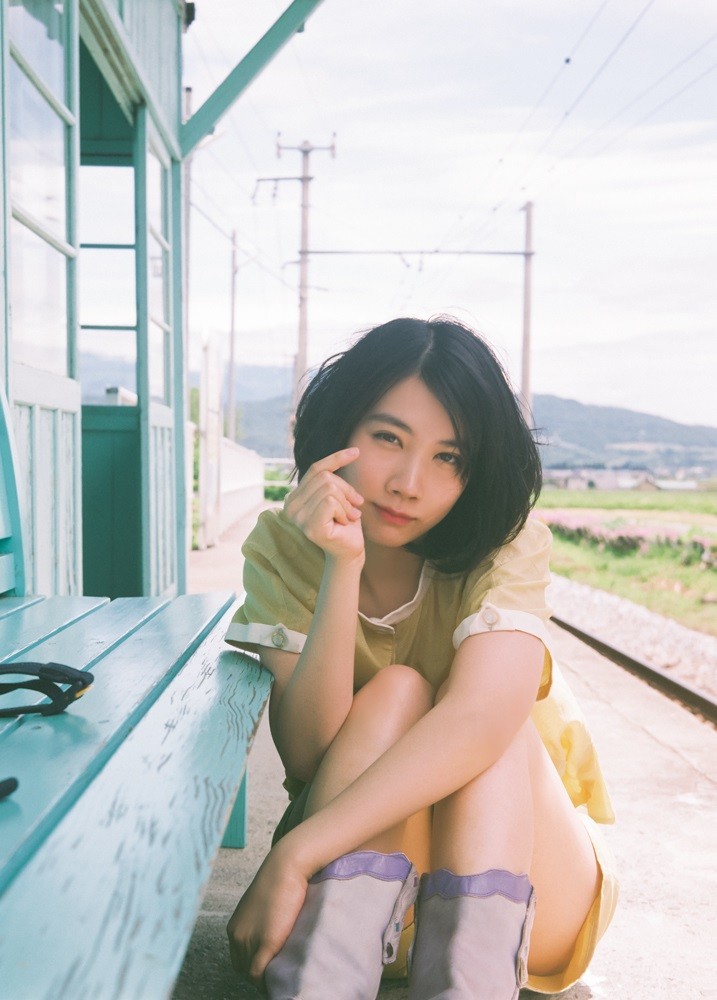 【希少品】松本穂香さん 直筆サイン＆メッセージ入りminiフォト2セット【本物】 松本穂香写真集 直筆サイン入り 限定写真付きの通販 by ドリー