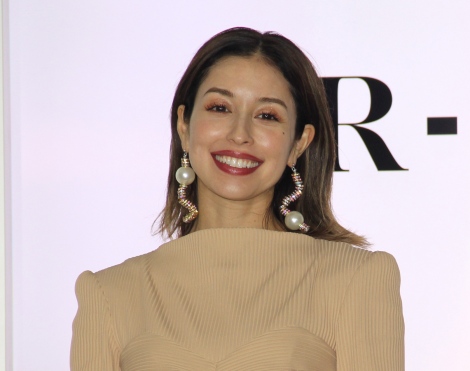 画像 写真 土屋アンナ 髪染めは やり切った 緑 ピンク 紫 過去に8色ほど経験も現在はせず 3枚目 Oricon News 画像 写真 土屋アンナ 髪染めは やり切った 緑 ピンク 紫 過去に8色ほど経験も現在はせず 3枚目 Oricon News