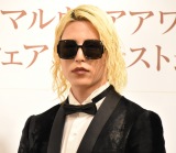 ROLAND�g���t�h�Ȋi�D�ŃO�����s���O�s�����ȁu�����ł��W���P�b�g�𒅂����Ƃ��v���o�������v 