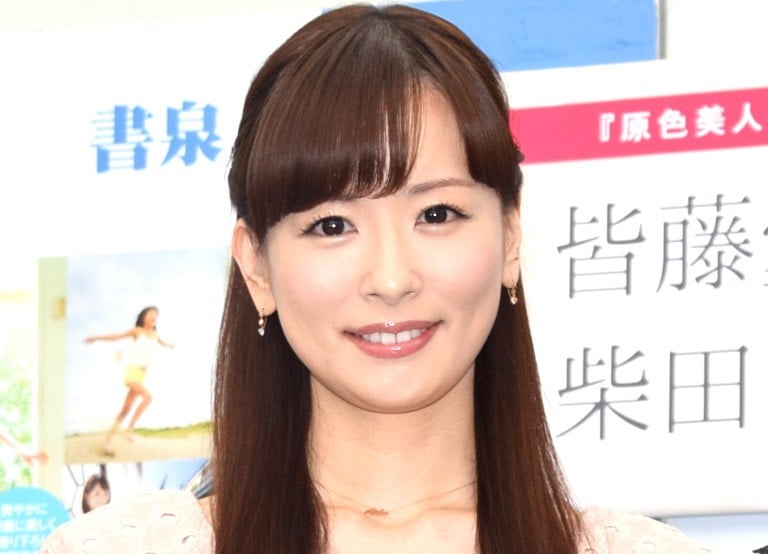 画像・写真 | 皆藤愛子、デコルテあらわな肌見せショット「ドキッ!!としました」「大人の色気」 1枚目 | ORICON NEWS