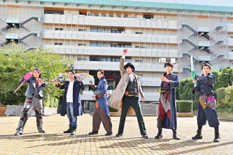 劇場短編 セイバー 場面写真が公開 ライダー6人が勢ぞろいショット初解禁 Oricon News