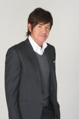 �q���~�A�a�c�A�L�q�̃��W�I�ɃQ�X�g���o�� �R���i�ŕς�����|�\�E����� 