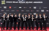 『2020 Mnet ASIAN MUSIC AWARDS』フォトウォールに登場したTREASURE(C) CJ ENM Co., Ltd, All Rights Reserved. 