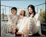 �N��46���g�ė�E�X�c�Ђ���E�R��V�A�V�g�̂悤�ȋP���@�wViVi�x�����B�艺�낵 