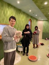 ������䁕�l�Ӕ��g�A�O�������Ńn�v�j���O���o�@�~�j�u�^�J�t�F�Ƀn�}�肷������ 