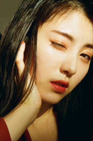 浜辺美波 歳迎え 大人エモ なカレンダー発売 Oricon News