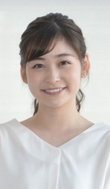 日テレ・岩田絵里奈アナ、姪っ子と“顔出し”3ショット「可愛すぎて...たまりません」 | ORICON NEWS