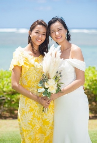 画像 写真 高橋ユウがハワイ挙式を報告 夫 卜部弘嵩や家族と 最高に幸せなひとときを 4枚目 Oricon News