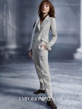 ����t�ށA�I�g�i�̕\��ŗ͋����������@���E�ɐ�삯���{��s���J 