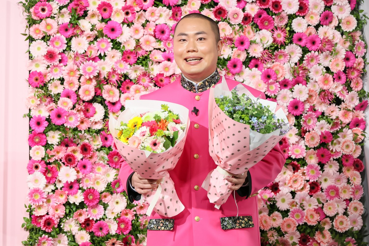 ハナコ・岡部、相方へ“結婚祝い”の花束プレゼント「遅れてごめん！」 | ORICON NEWS