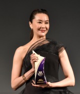 �ό����肳�A�f�r���[30���N���T���u������i�ɂ��i�o�������v 