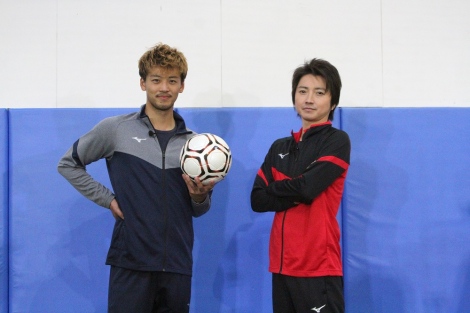 画像 写真 藤原竜也 竹内涼真とサッカーpk対決 助っ人呼びまくりで素をさらけ出す 3枚目 Oricon News