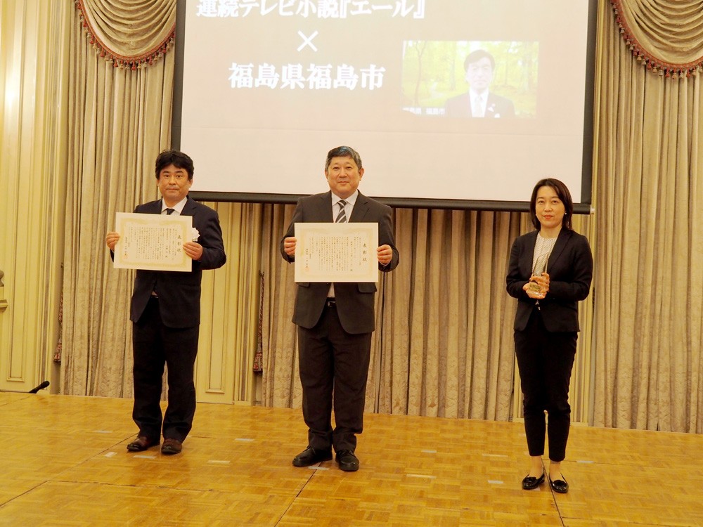 u11񃍃P[VWp܁vOv܂AerwG[x~s (C)ORICON NewS inc. 