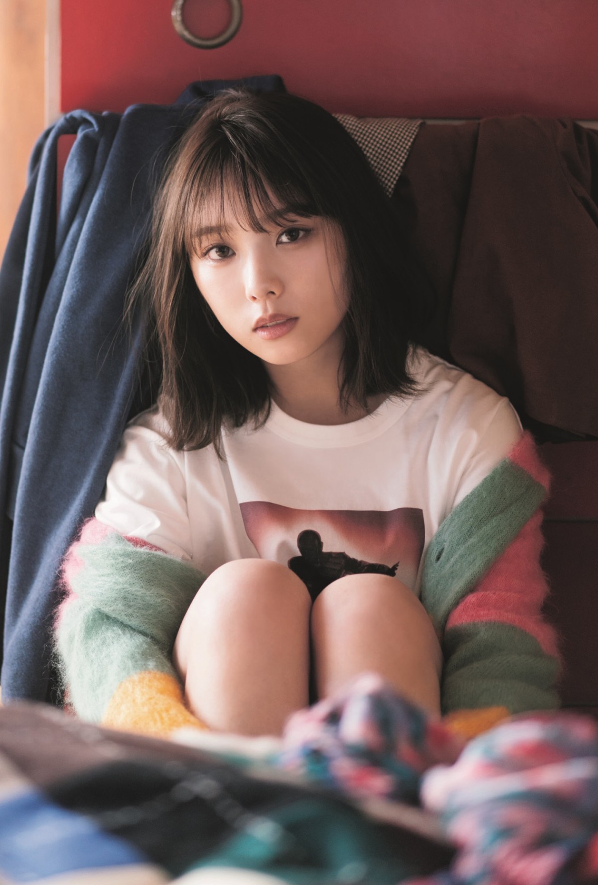 画像・写真 | 乃木坂46・与田祐希、絶妙ポージングの超コミカル表紙