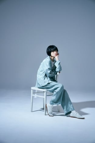 平手友梨奈 雨演出の全身全霊ダンスでトレンド上位独占 Oricon News