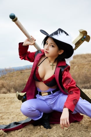 画像 写真 十味 Onepiece ハンコック ミホーク女体化 コスプレ 苦手な蛇も 好きになれました 3枚目 Oricon News