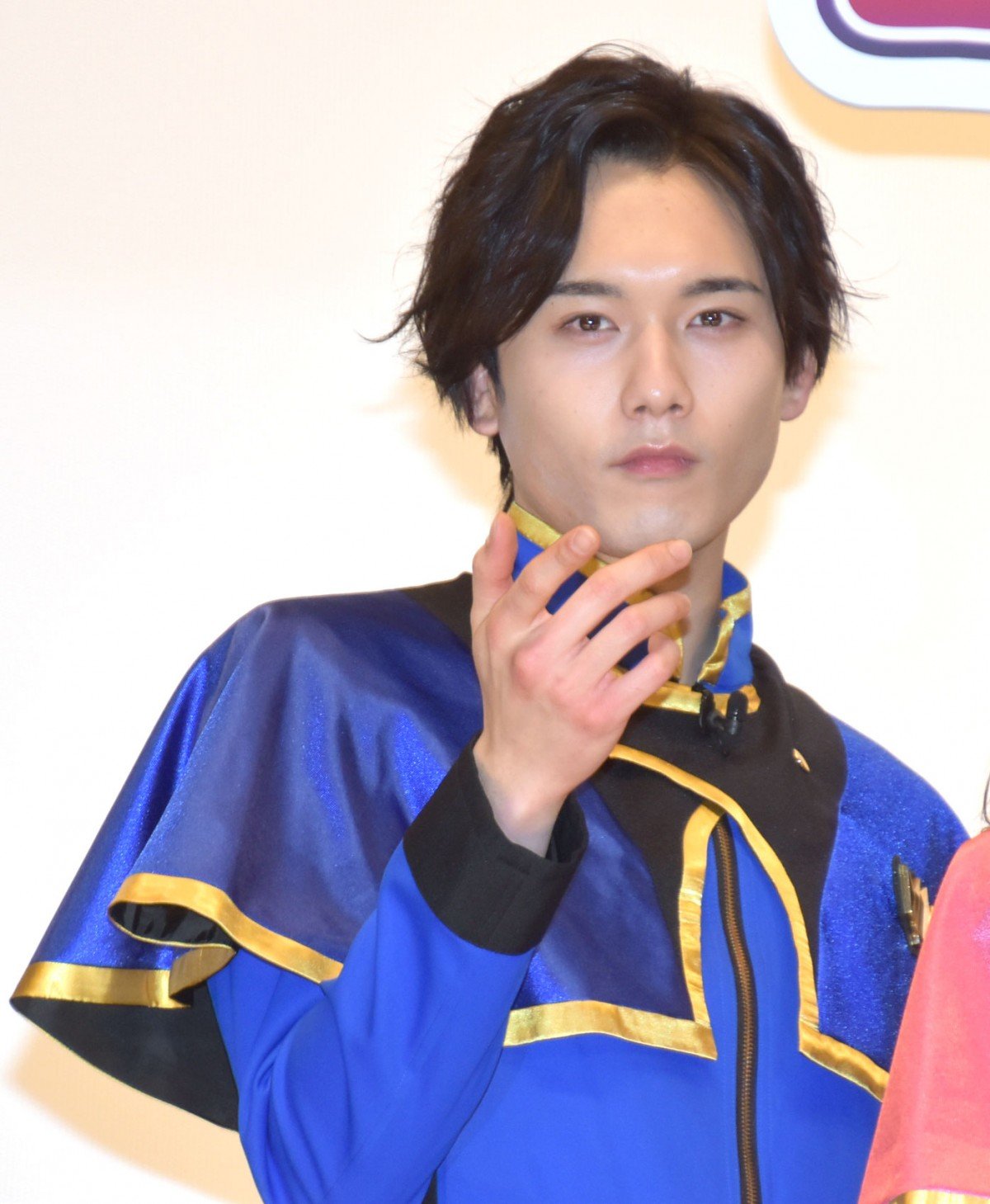 水石亜飛夢、キラメイジャー劇場版でズボン弾ける「ここがパンって