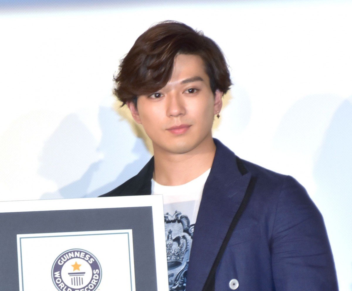 新田真剣佑、日本語＆英語を使えてアドバンテージ「すごく親に感謝して