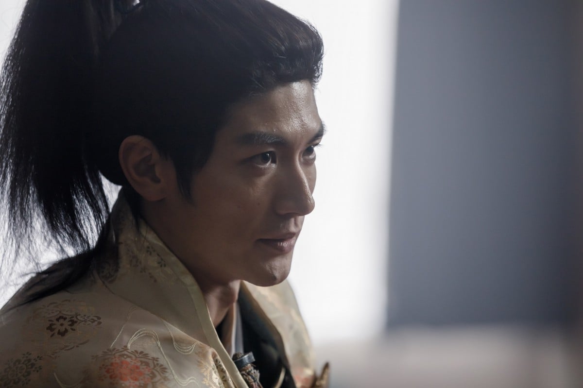 三浦春馬さん、取材でも漂う“清廉さ” 家康に乗り移った美しき姿