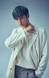 SixTONES�W�F�V�[�A���W�I�ő��Ƃ̎v���o���V�������x�����y�Ȃ��Љ� 