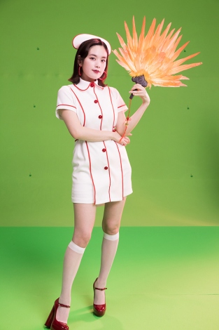 画像 写真 筧美和子 ナース姿で大胆過ぎる美脚 スマホゲームの新cm出演 ひたすらカッコつけました 3枚目 Oricon News