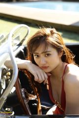 �g���󋉃X�����_�[�{�f�B�h���R�������A����O���r�A�̃A�U�[�J�b�g���J 