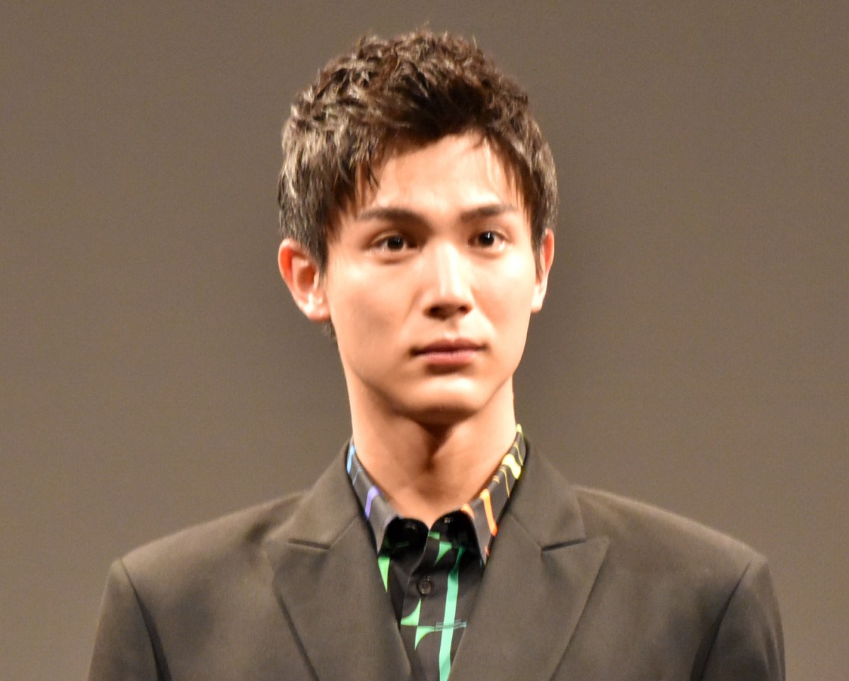 画像・写真 | 中川大志、身長＋1センチを渇望「プロフィールに180って