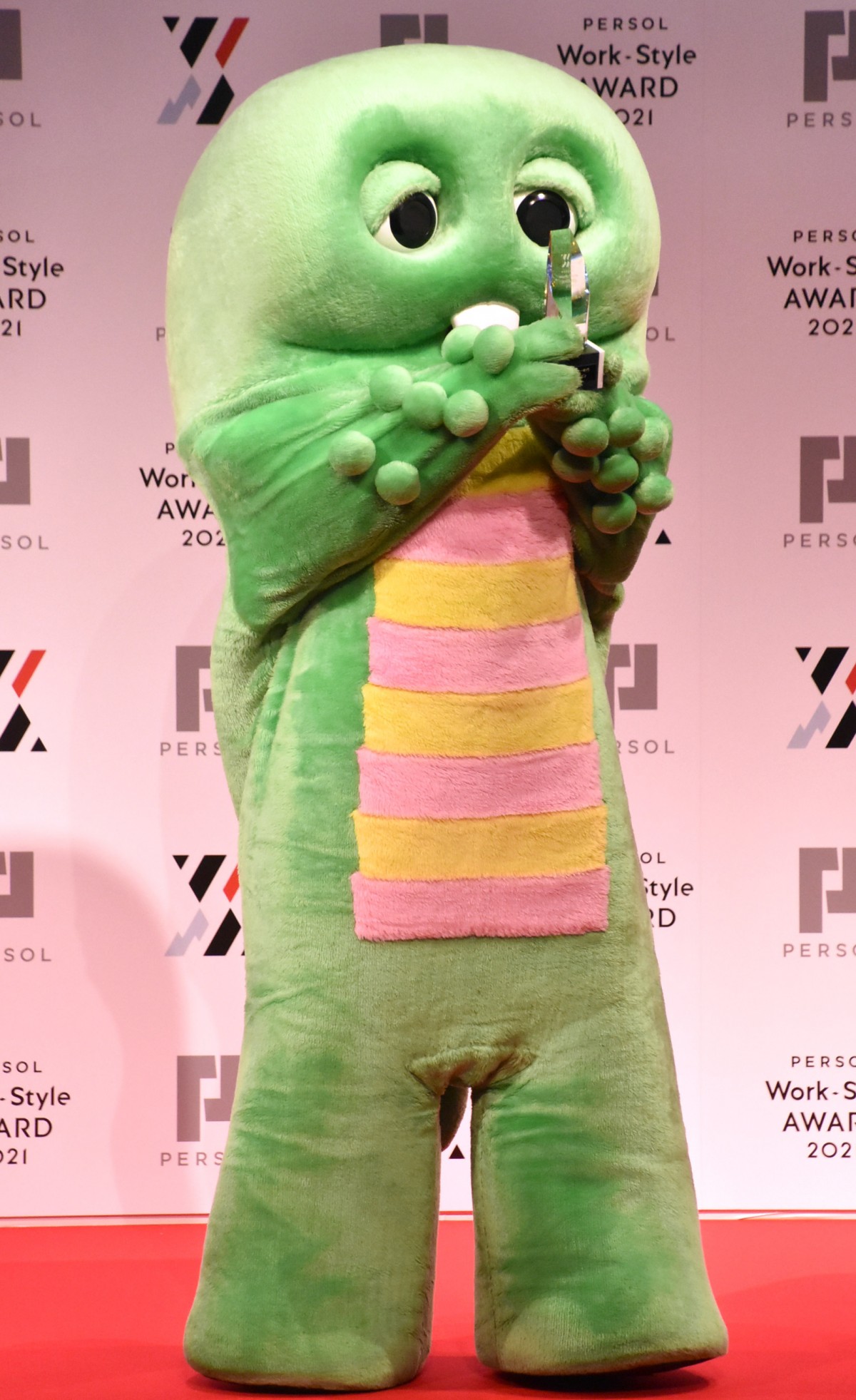 画像・写真 | ガチャピン“新しい働き方”を評価され受賞「ムックと喜び